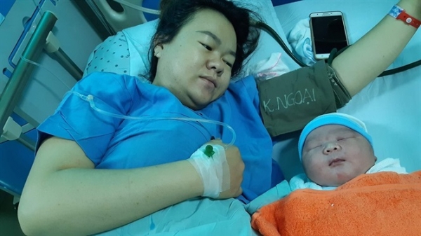 Một sản phụ ở Quảng Nam hạ sinh bé trai nặng 5,1kg