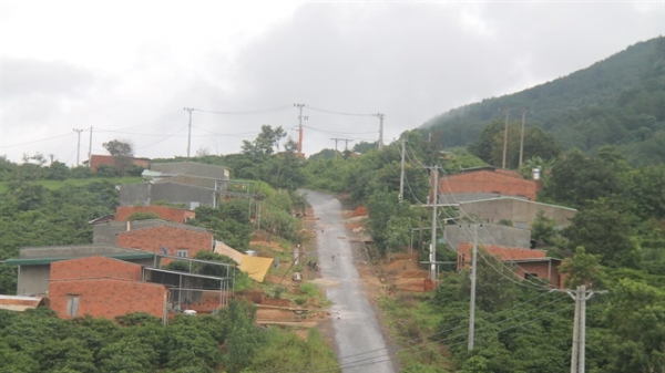Sai phạm tiền tỷ tại khu tái định cư ở Kon Tum