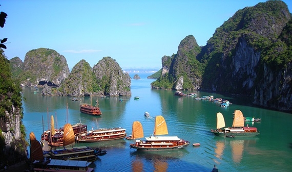 Tỉnh Quảng Ninh yêu cầu chưa tăng phí tham quan vịnh Hạ Long