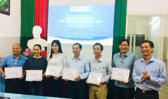 Hội Nhà báo Việt Nam mở lớp 'Quản lý, tổ chức tòa soạn đa phương tiện' tại ĐBSCL