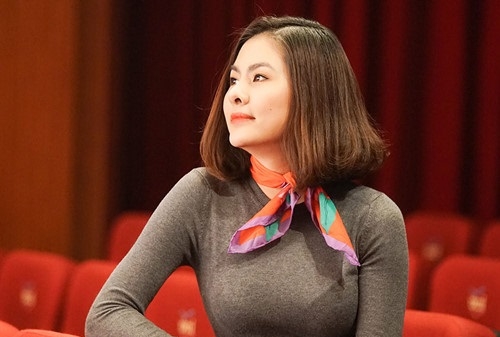 Diễn viên Vân Trang: Ông xã ủng hộ tôi trở lại nghệ thuật