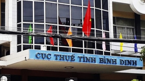 Vụ cựu Thanh tra Cục Thuế Bình Định nhận hối lộ: Tòa án triệu tập thêm 10 điều tra viên