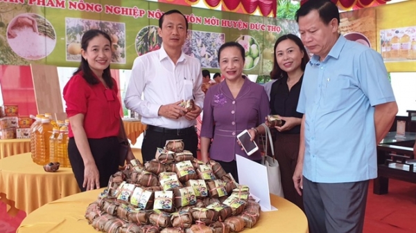 Hà Tĩnh: Bánh gai làng Khóng vào siêu thị