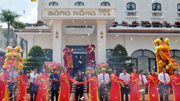 Tập đoàn Sao Mai khánh thành khách sạn Bông Hồng 200 tỷ đồng