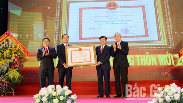 Lạng Giang chính thức đạt chuẩn huyện nông thôn mới