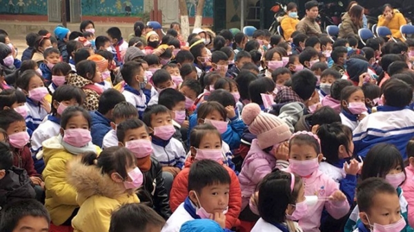 Xác minh khẩn thông tin 34 học sinh và 2 giáo viên biểu hiện cúm, ho, sốt ở Điện Biên