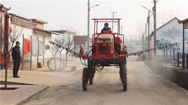 Hình ảnh người dân nông thôn Trung Quốc phòng dịch