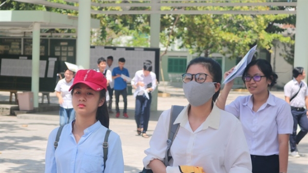 Các tỉnh Nam Trung bộ cho học sinh nghỉ thêm 1 tuần