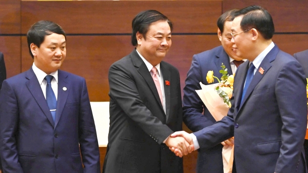 Đại biểu Quốc hội đặt niềm tin ở tân Bộ trưởng Lê Minh Hoan