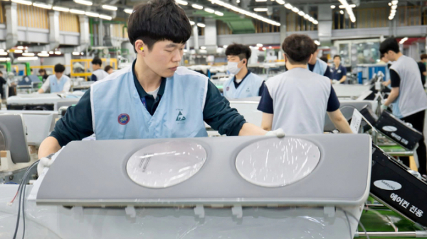 Đầu tư vào Việt Nam giảm, doanh nghiệp Hàn Quốc mong 'cải thiện thủ tục hành chính'
