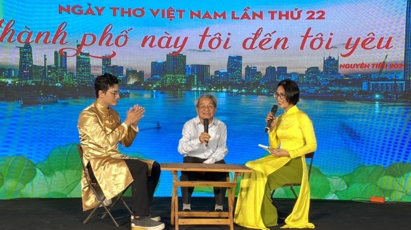 Ngày thơ Việt Nam nhộn nhịp sức sống thành phố trẻ