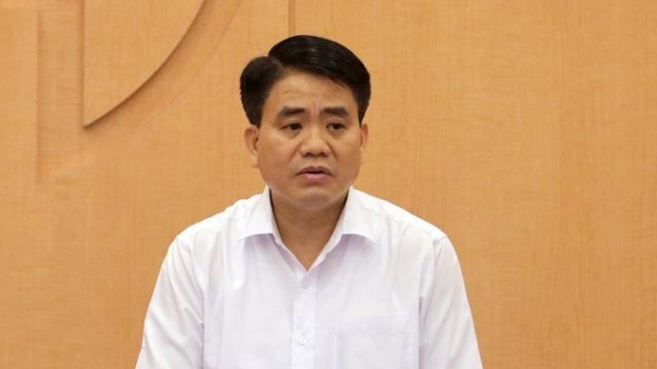 Chủ tịch Hà Nội khuyên con trai du học Mỹ ở trong nhà hết tháng 6