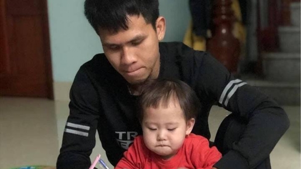 TP Hà Nội quyết định khen thưởng đột xuất người cứu bé gái 2 tuổi