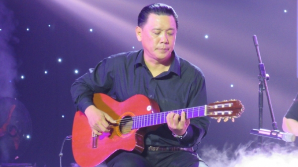 Nghệ sĩ guitar Hoàng Minh và siêu phẩm hòa tấu ‘đêm không ngủ’