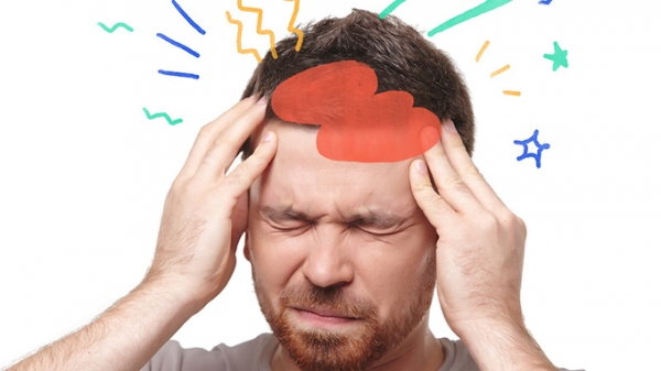 Triệu chứng đau đầu cần được điều trị bằng thuốc ra sao?