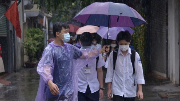 Hà Nội: Kỳ thi tuyển sinh lớp 10 thành công trong điều kiện mưa bão