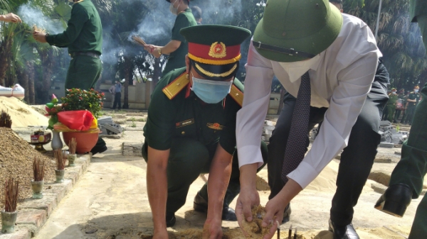Quảng Bình truy điệu và an táng 16 hài cốt liệt sỹ hy sinh tại Lào