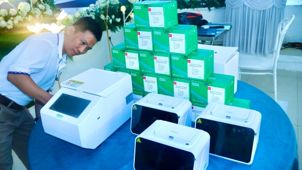 Tiên phong ứng dụng máy Real-time PCR xét nghiệm được 50 bệnh thủy sản