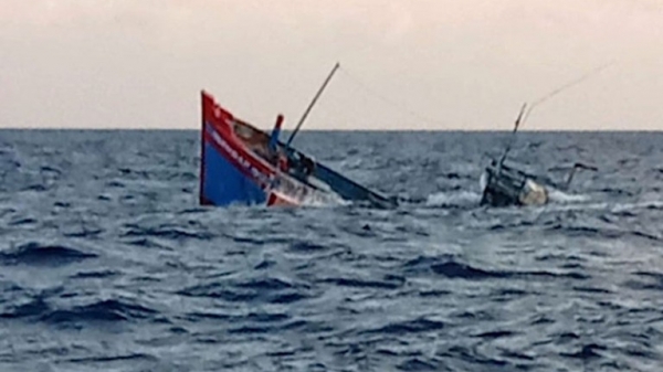 Các tàu kiểm ngư đã tiếp cận vị trí 2 tàu cá Bình Định gặp nạn