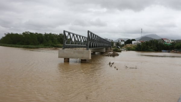 Hàng trăm hộ dân ở Nha Trang trông chờ cầu mới Ngọc Thảo
