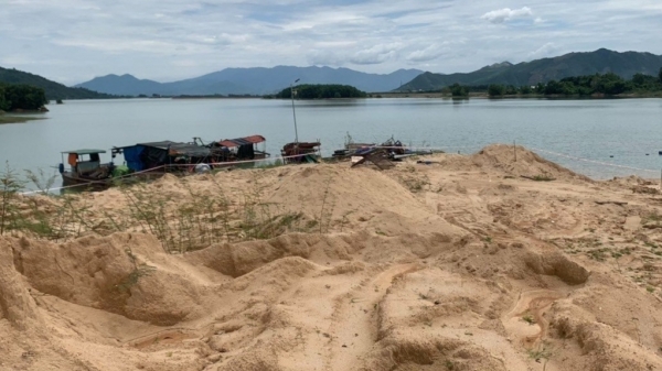 Khánh Hòa cho nạo vét hồ thủy lợi, lấy cát làm dự án cao tốc