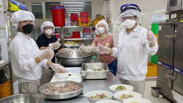 1.200 nhân viên Nestlé Việt Nam thực hiện sản xuất ‘3 tại chỗ’