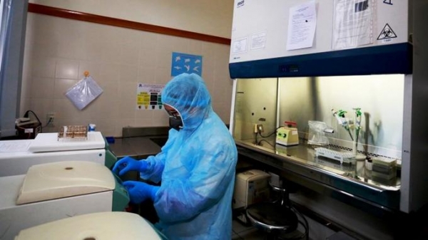 Bệnh viện Trung ương Huế thực hiện xét nghiệm virus Corona