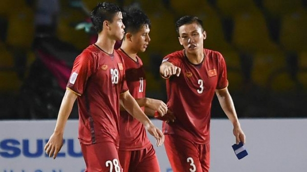 Đội tuyển Việt Nam 'toang' hàng thủ trước Vòng loại World Cup 2022