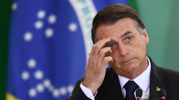 'Người tiền sử' Bolsonaro sa thải Tư lệnh cảnh sát liên bang Brazil