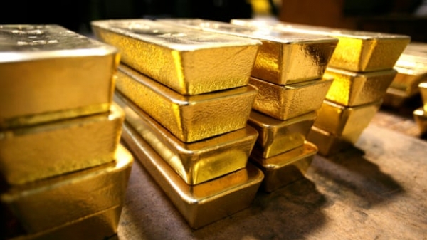 Túi vàng thỏi trị giá 190.000 USD bị ‘bỏ quên’ trên tàu