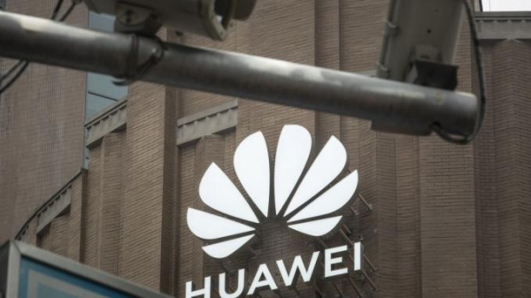 Chính quyền Trump: Huawei, Hikvision được hỗ trợ bởi quân đội Trung Quốc