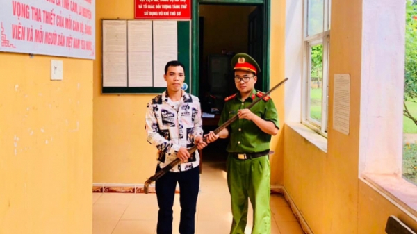 Tuyên Quang: Người dân chủ động giao nộp 153 khẩu súng tự chế