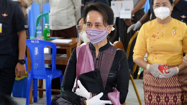 Quân đội Myanmar bắt giữ bà Aung San Suu Kyi