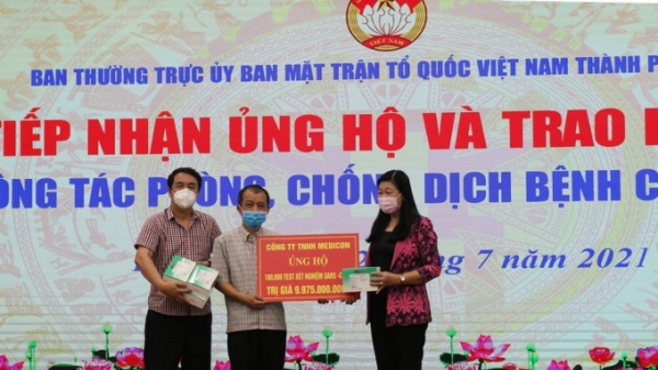 100 nghìn bộ test nhanh Covid-19 'made in Vietnam' tặng Hà Nội chống dịch