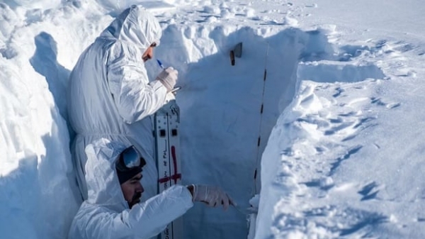 Ô nhiễm 'carbon đen' khiến băng ở Nam Cực tan nhanh hơn