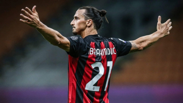 Zlatan Ibrahimovic khát khao giành cúp cùng AC Milan ở tuổi 41