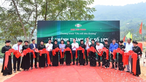 Nhựa Tiền Phong khánh thành Cầu nối yêu thương số 100 tại xã Vinh Quang, huyện Chiêm Hoá