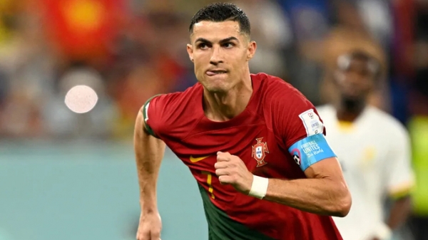 Cristiano Ronaldo lên tiếng, tiếp tục gắn bó tuyển Bồ Đào Nha?