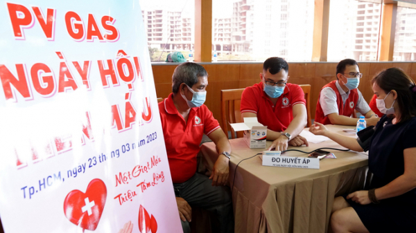 Ngày hội hiến máu PV GAS – Một giọt máu triệu tấm lòng