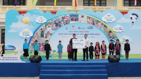 Vinamilk và Quỹ sữa vươn cao Việt Nam khởi động năm thứ 16 tại Quảng Ninh