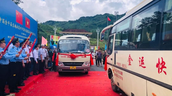 Lai Châu khai thác tuyến xe khách qua cửa khẩu Ma Lù Thàng