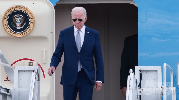 Tổng thống Joe Biden đến Hà Nội, bắt đầu thăm Việt Nam