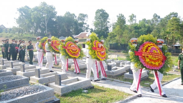 TT- Huế: Truy điệu và an táng 15 hài cốt liệt sỹ hy sinh tại Lào