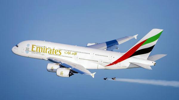 Khẩn: Tìm hành khách đi trên chuyến bay EK392 của hãng Emirates từ Dubai về TP.HCM