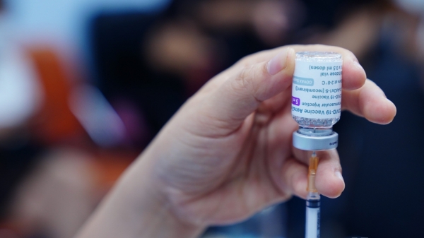 Một nhân viên y tế Đà Nẵng sốc phản vệ sau tiêm vacxin phòng Covid-19 AstraZeneca