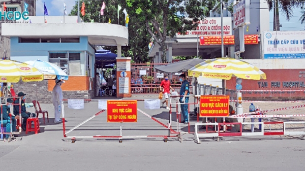 Phong tỏa Bệnh viện Quận Tân Phú do 3 ca nghi mắc Covid-19 từng đến khám