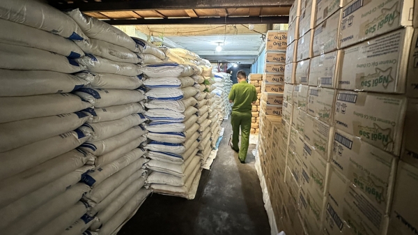Thu giữ 26,5 tấn đường tinh luyện xuất xứ Thái Lan
