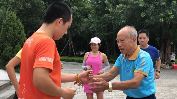 Tượng đài điền kinh Bùi Lương: 85 tuổi vẫn chạy bon bon