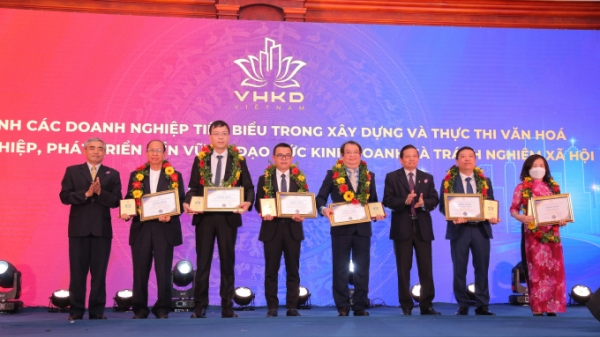 PVCFC là doanh nghiệp đạt chuẩn văn hóa kinh doanh Việt Nam tiêu biểu 2021