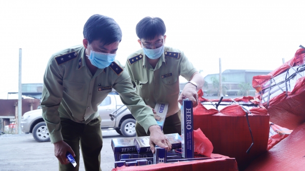Tây Ninh: Tiêu hủy 950.000 bao thuốc lá ngoại nhập lậu